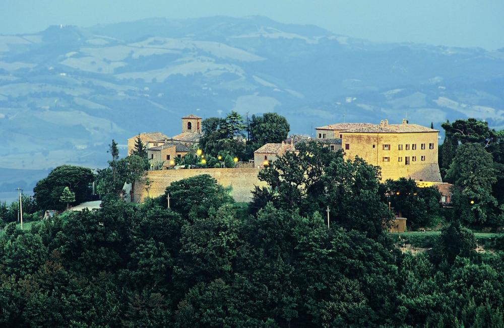Castello Di Montegridolfo Spa Resort Екстер'єр фото